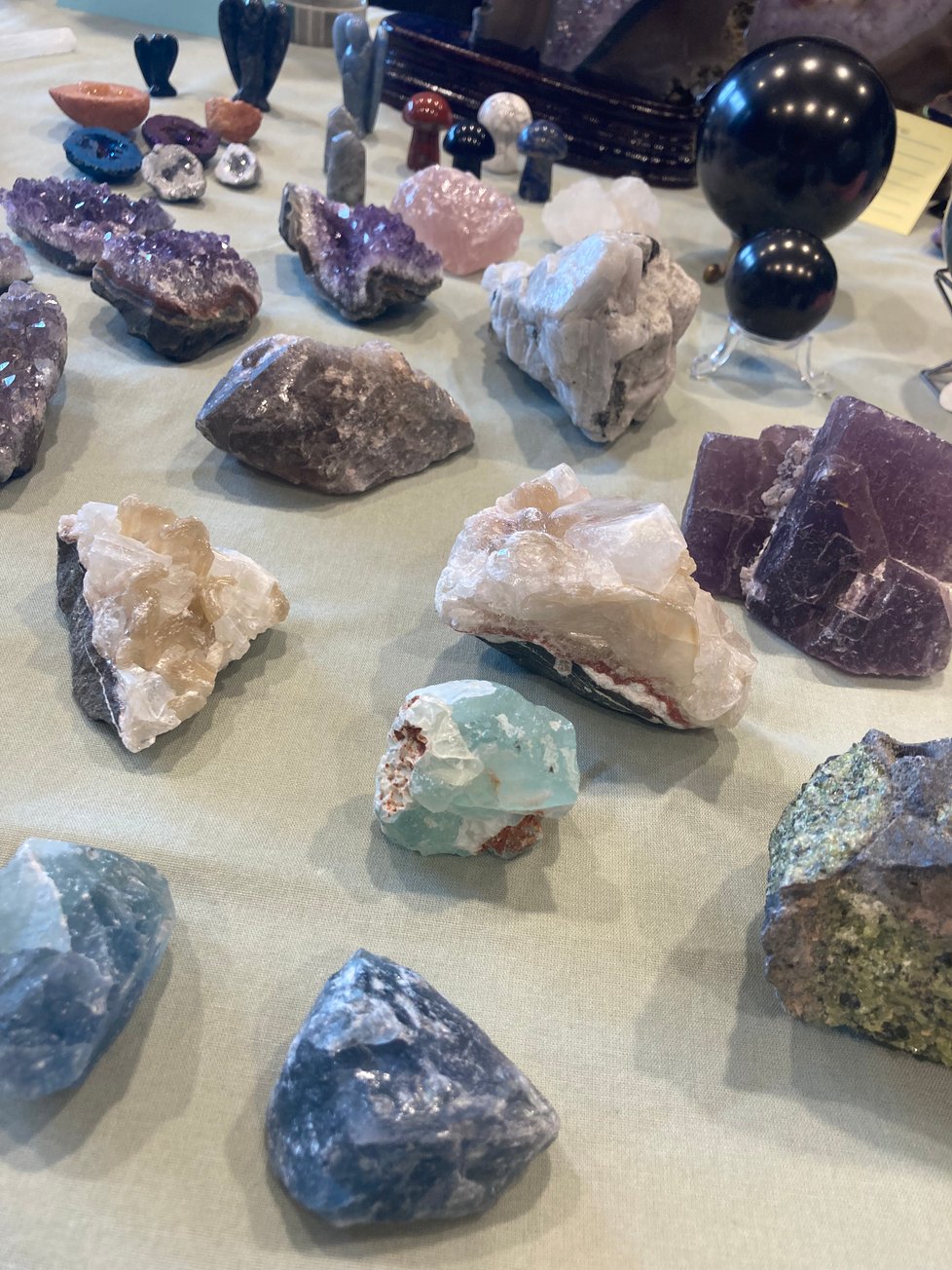 Indi Rocks and Crystals