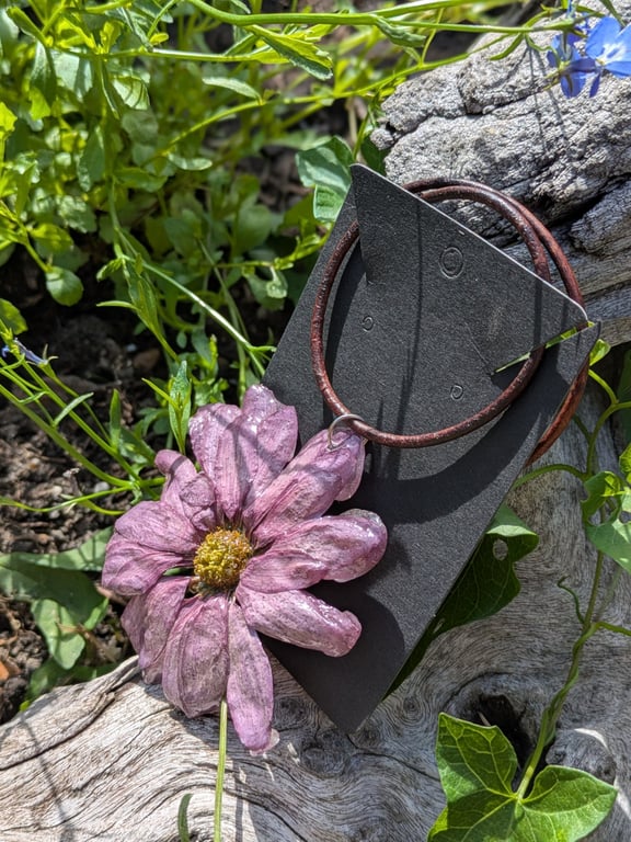 Real Purple Daisy (5cm) Antique leather necklace 