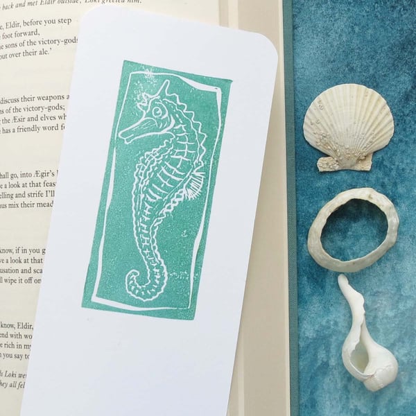Green seahorse book mark perfect for your summer reading