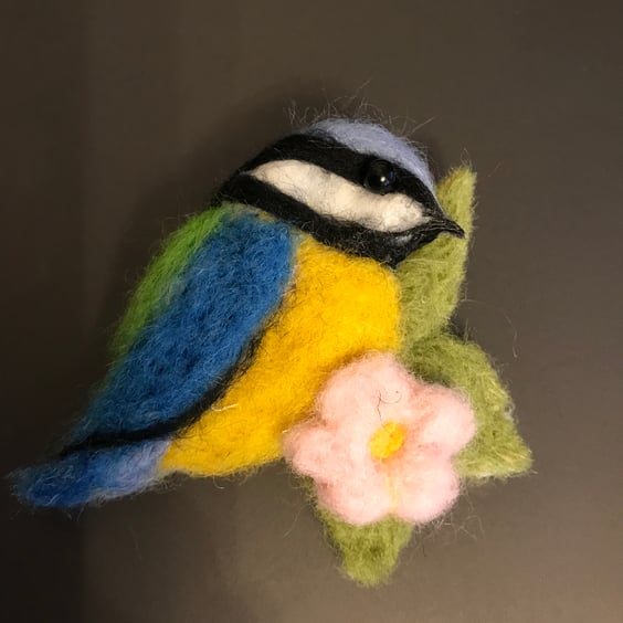Needle felted blue tit brooch 