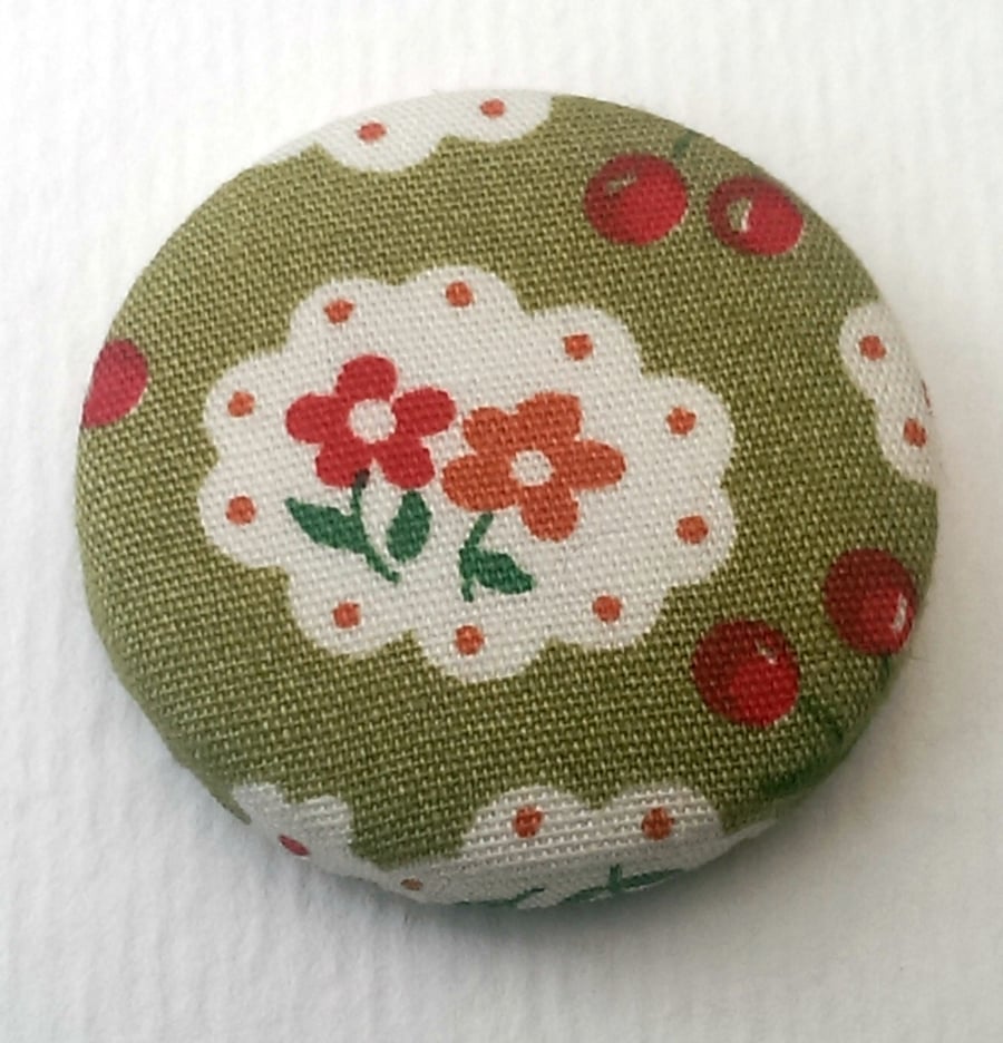  Vintage Floral Fabric Badge