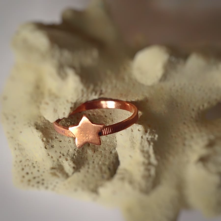 Tiny Copper star ring 