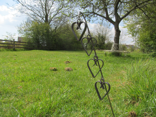 Metal Sprig of Hanging Hearts Garden Ornament