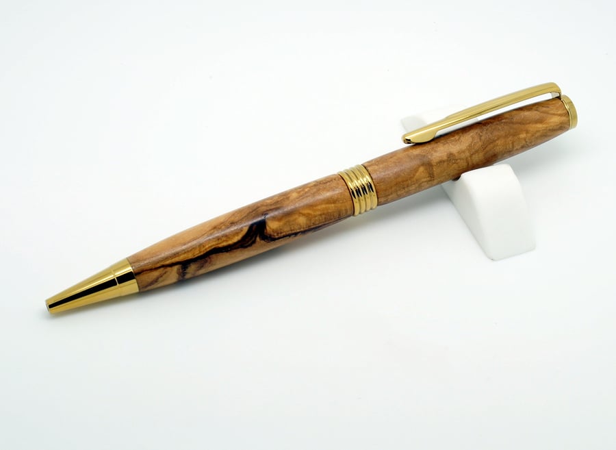 Streamline pen in Spanish Olive