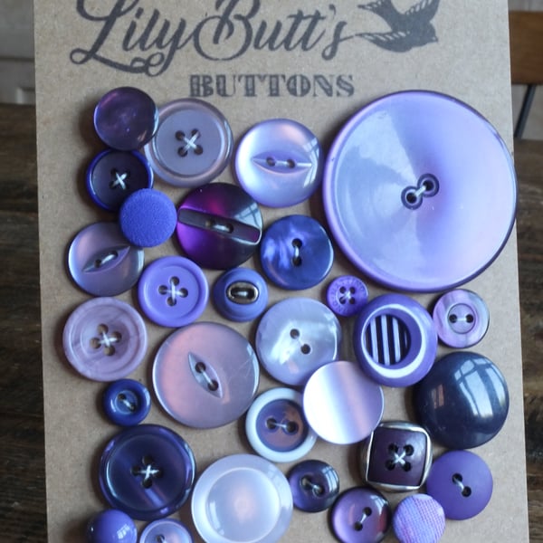 29 Mixed Vintage Purple Buttons