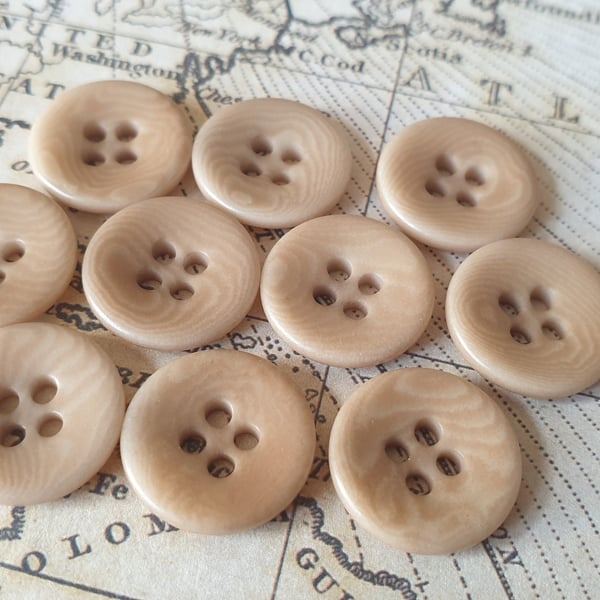 9 16" 15mm 24L Corozo nut Buttons PEANUT colour Natural product