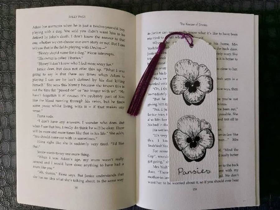 Hand-Drawn Botanical Bookmark - Pansy - Ink Illustration with Purple Tassel