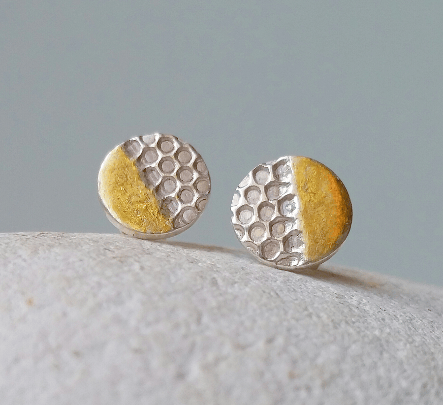 Fine silver honeycomb small stud earrings with 24ct gold accent