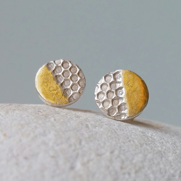 Fine silver honeycomb small stud earrings with 24ct gold accent