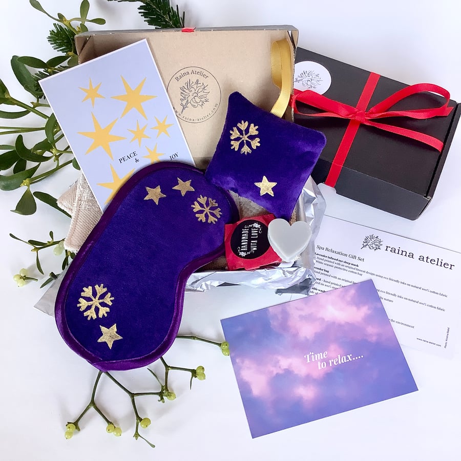 Spa Gift Set; Lavender Spa Relaxation Gift Box in Velvet