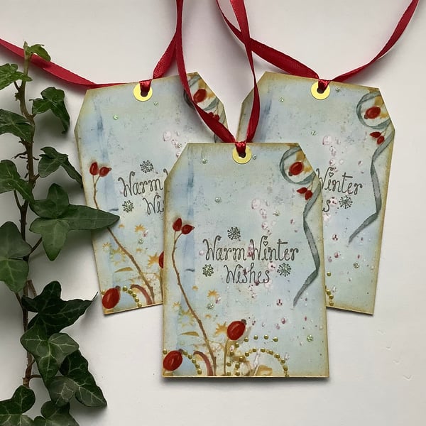 CHRISTMAS gift tags ( set of 3) ' Rosehips '...ready to ship...