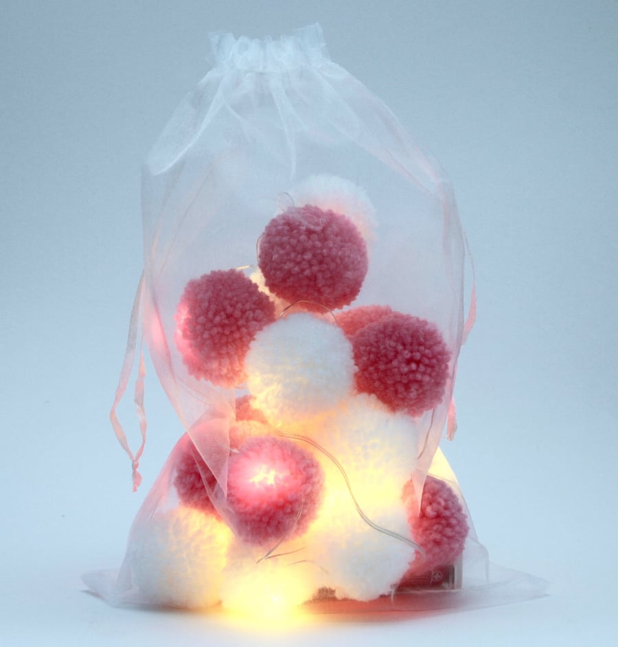 20 pom-pom LED fairy lights in rose pink & white