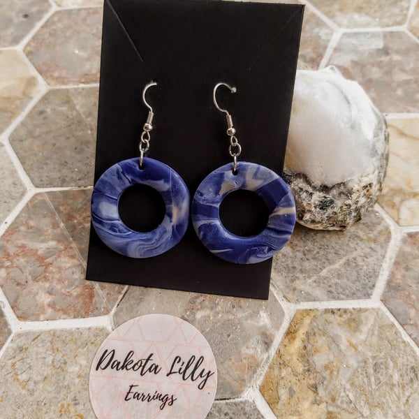 Dark blue marbled hoop earrings