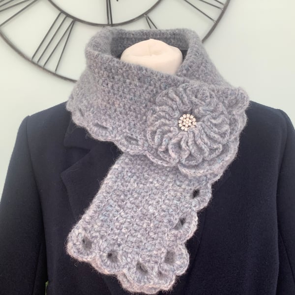 Neck Scarf with separate brooch.