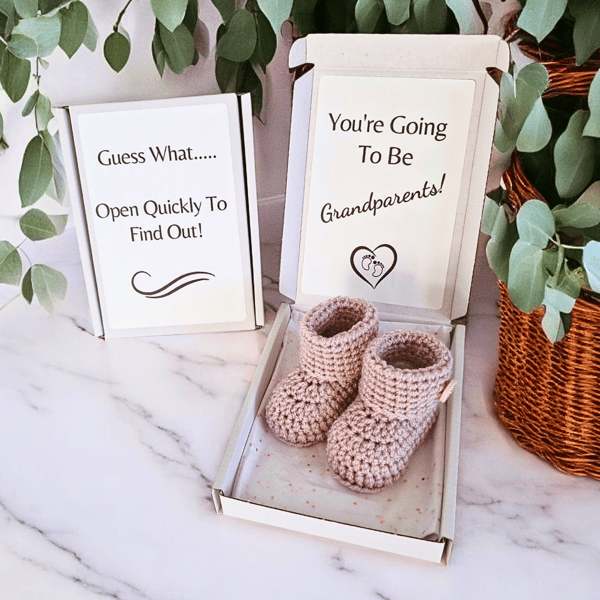 Pregnancy Announcement – You're Going To Be Grandparents 