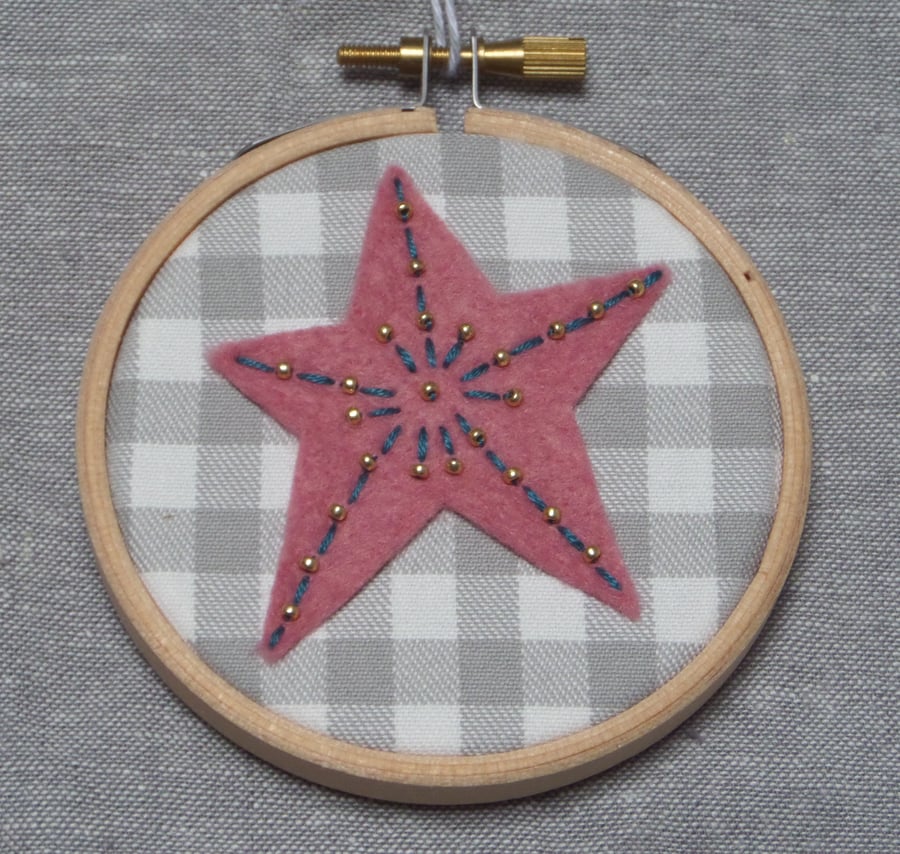 Mini Embroidered Star Hoop Art Wall Decoration in Pink