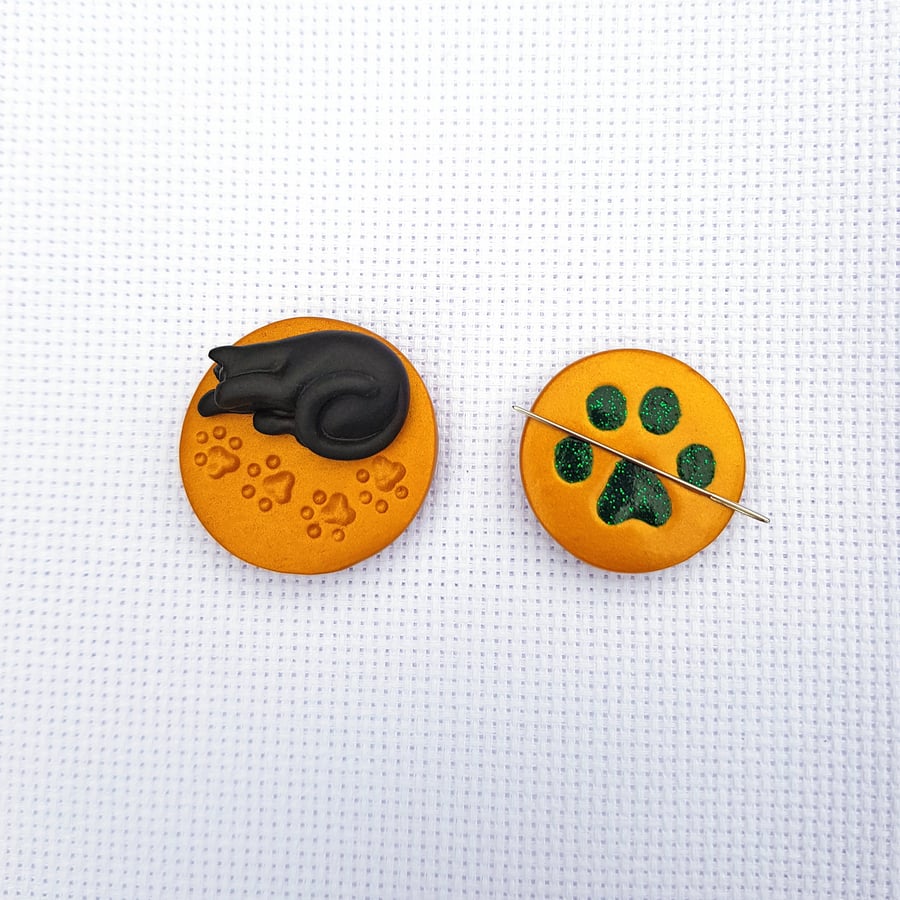 Gold Cat Needle Minder & Gold Paw Needleminder Set. Gift for Cross Stitcher