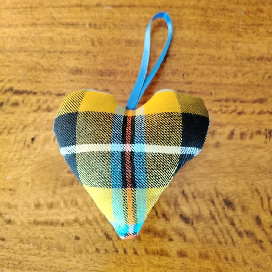 Hanging Heart decoration in wool Cornish Tartan