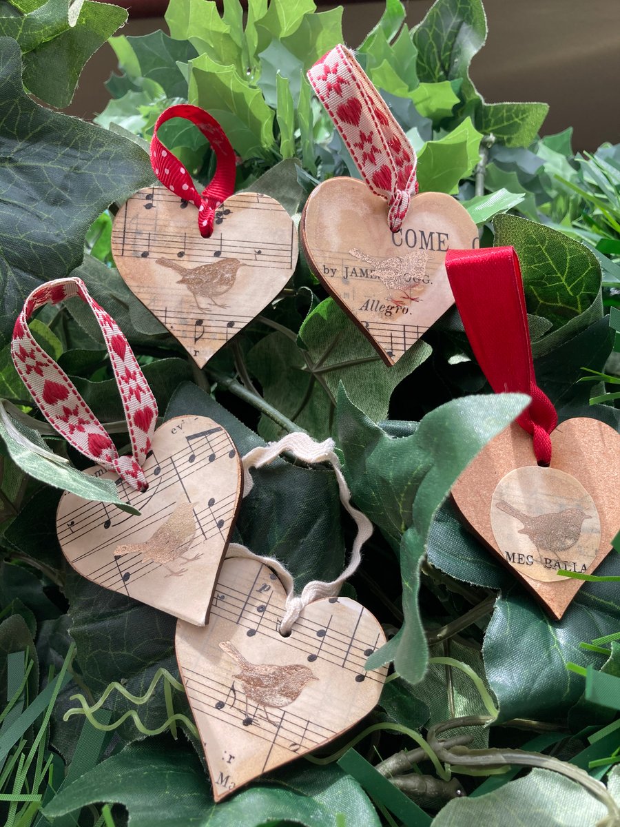 Set of 5 shabby chic robin ornaments