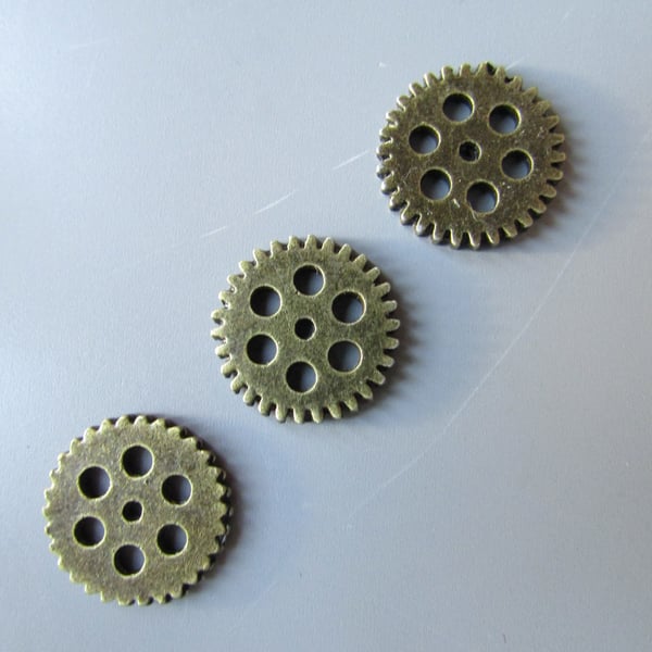 Bronze Cog Wheel Jewellery Charm Steampunk in 6 different Designs to Choose
