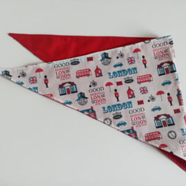 Dog Bandana, med size, 16"-22", neckerchief style, London theme, red, white