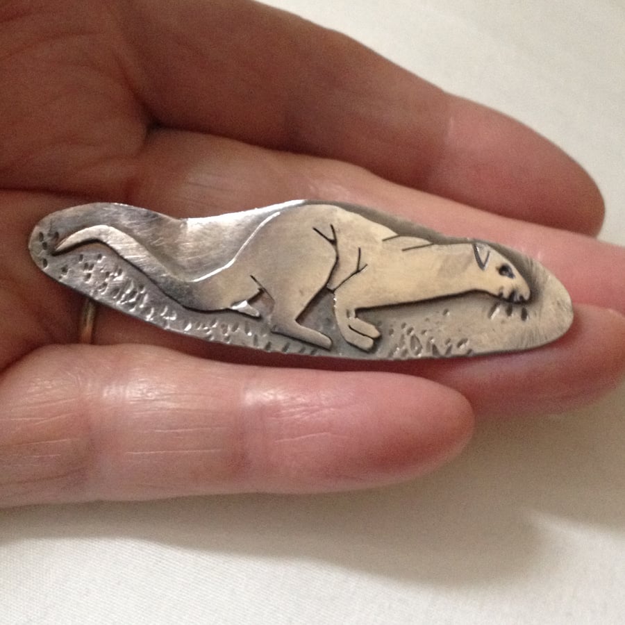 Silver Otter brooch 