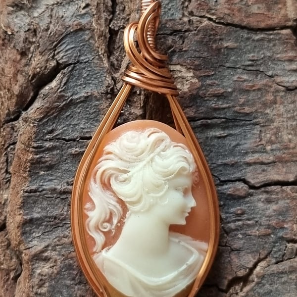 Vintage Cameo,  wire wrapped pendant in copper wire 