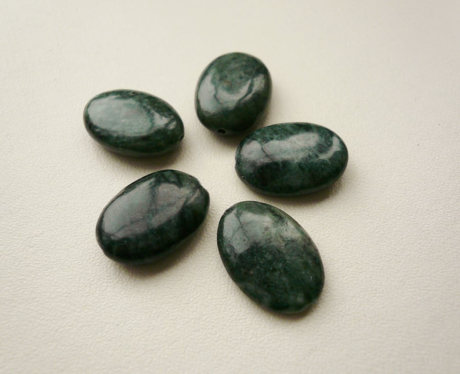 5 Dark Green Jade Jasper Oval Beads