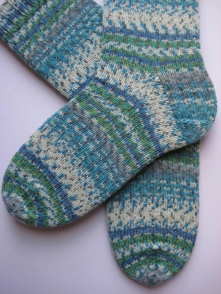 hand knit women’s wool socks size 6-8