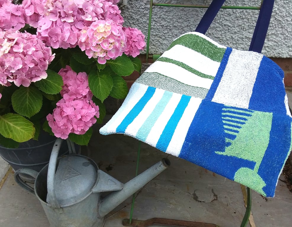Vintage towel tote bag (navy 4 square)