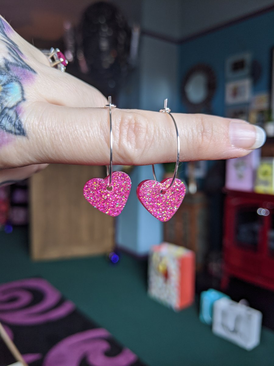 Sparkle heart hoops small