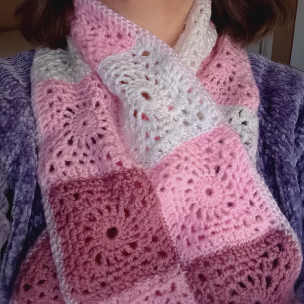 Crochet scarf for ladies 