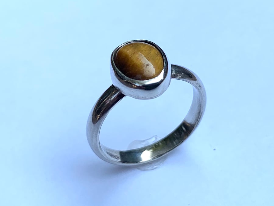 Oval Tiger’s Eye Cabochon on Sterling Silver Ring, 100% Handmade, U.K. size P