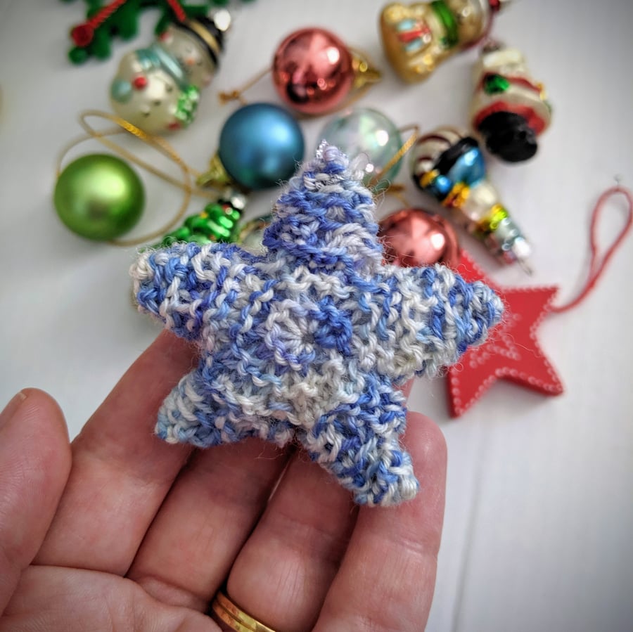 SALE Mini speckled star decoration