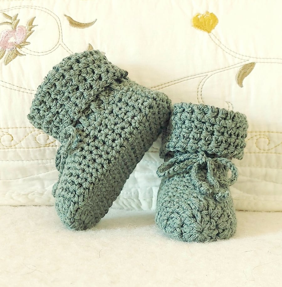 Bamboo baby booties, 0-6 months