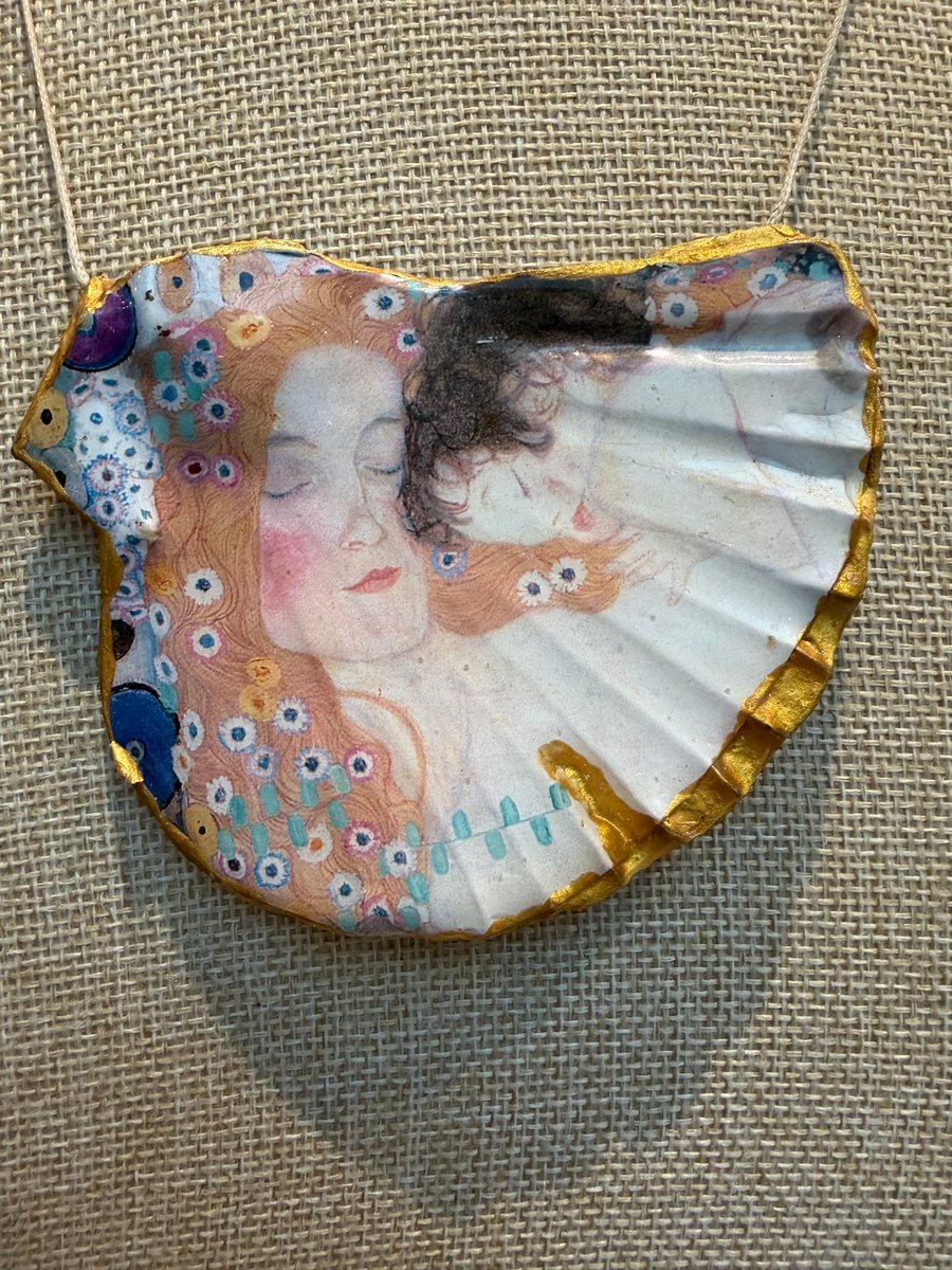 Klimt mother and child shell necklace 