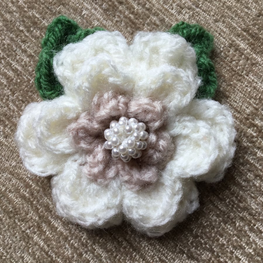 Crochet Flower Brooch Corsage in Coffee and Cream