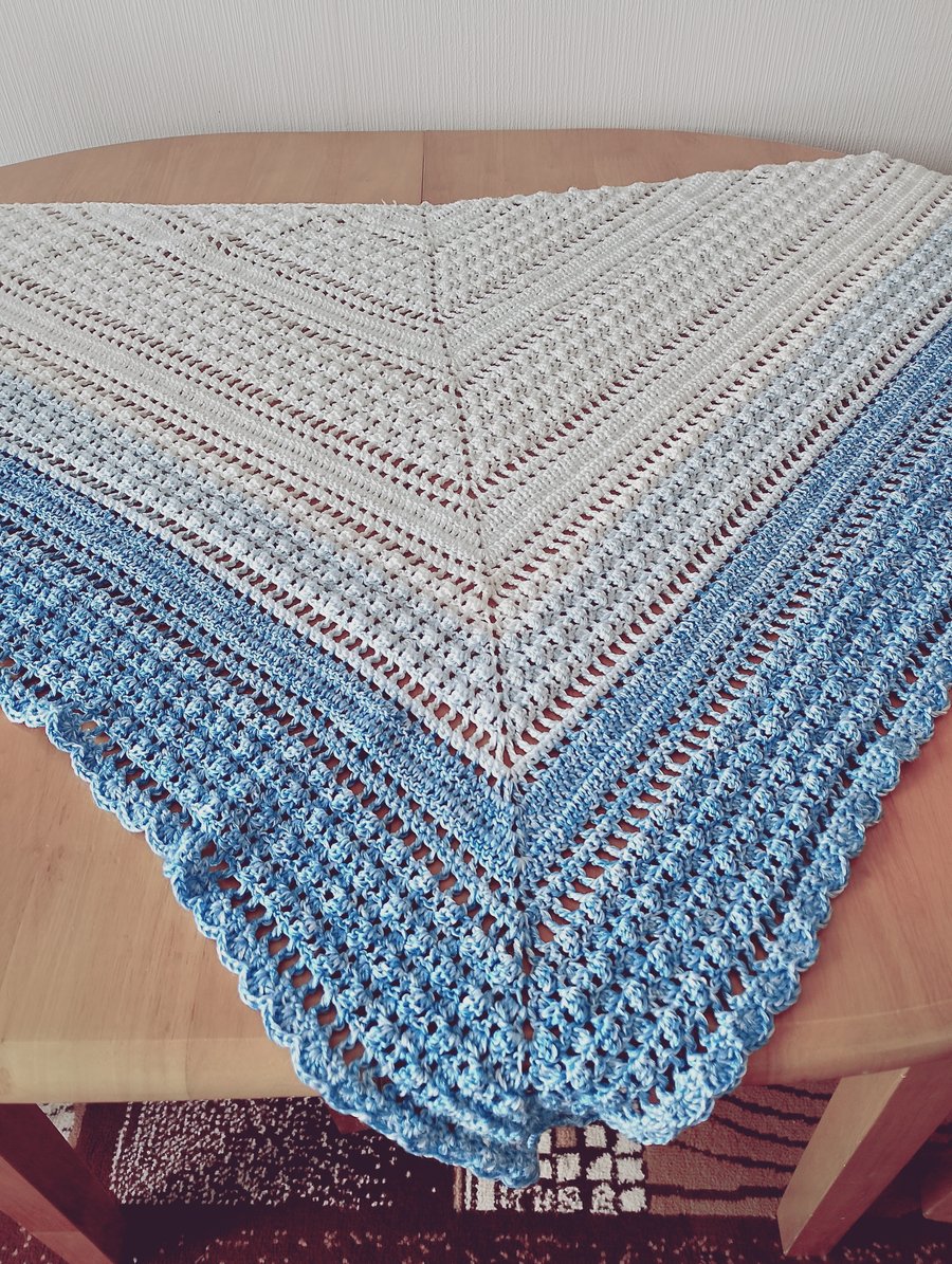 Crochet shawl