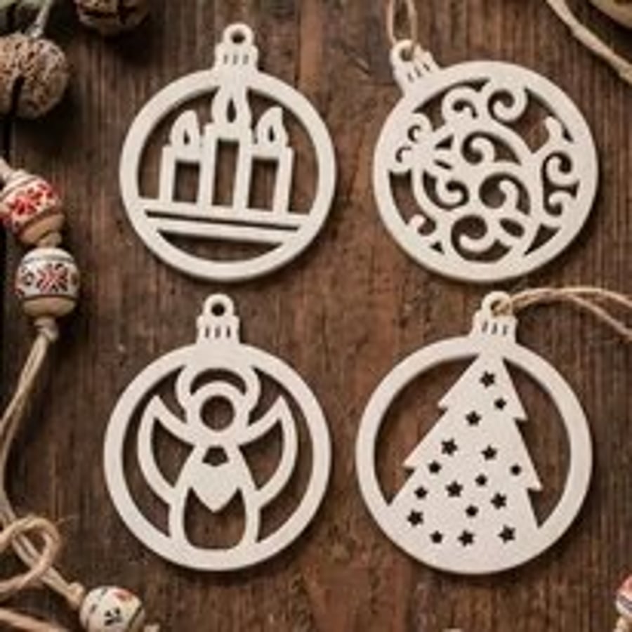 Handmade Christmas Tree Decorations – Set of 4 White Baubles