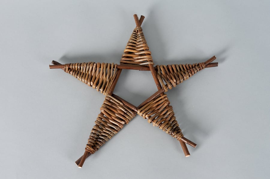 Woven Willow Christmas Star Festive Sustainable Eco Decoration Made in Scotland