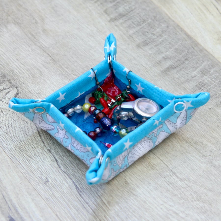 Small Quilted storage box featuring sailboats and shells fabric.