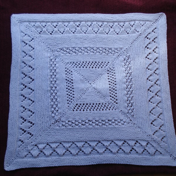 Dolls White Hand Knitted Shawl For A 14-16" Doll Nice Gift (A859)
