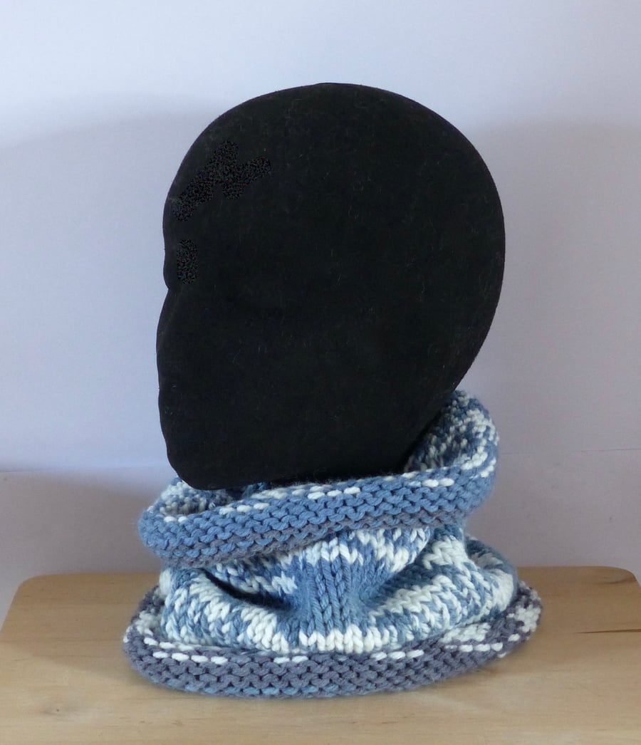 Knitted 'Nordic' Cowl