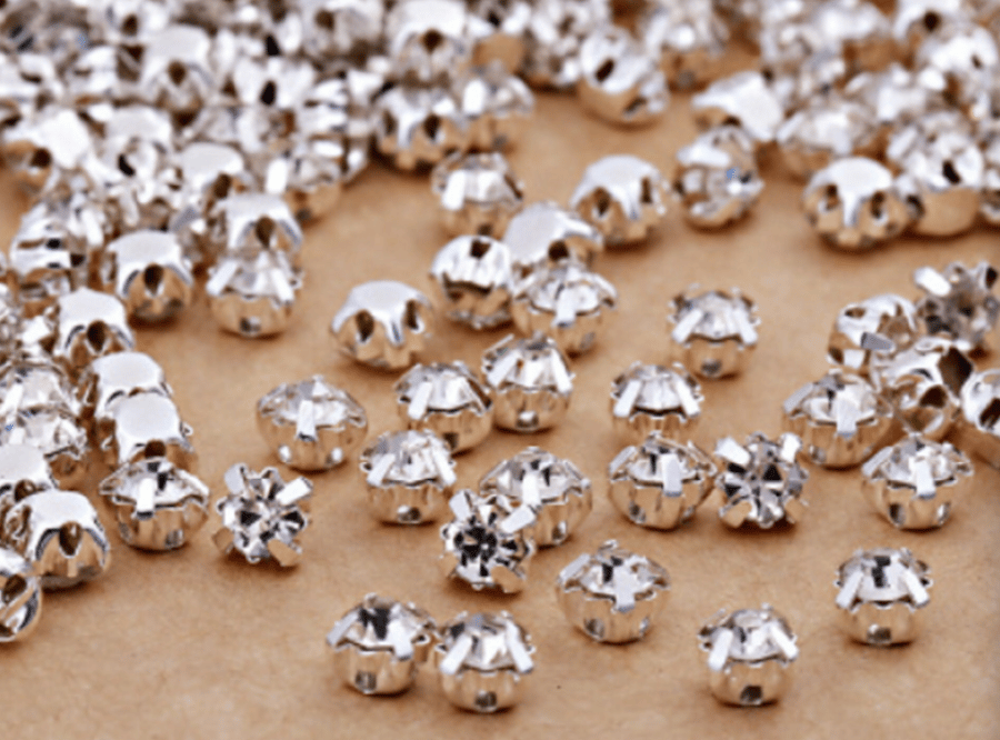 (S31S white) 100 pcs, 5mm  Silver Colour Base Sew On Rhinestone, Crystal Gems