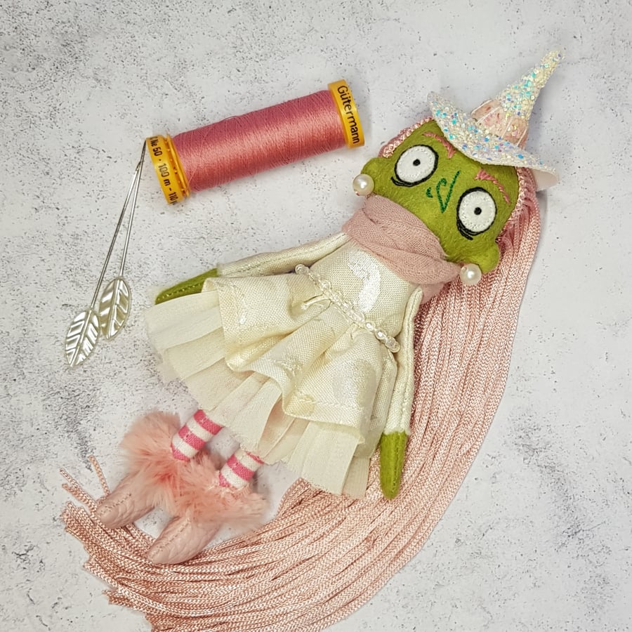 Marshmallow Witch Art Doll 