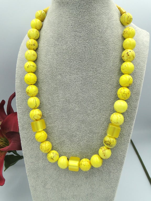 Sunshine Yellow necklace.  Bright and fun. 
