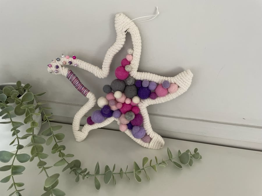 Pretty Textile Starfish hanging Nursery Decoration, Baby shower gift, Playroom 