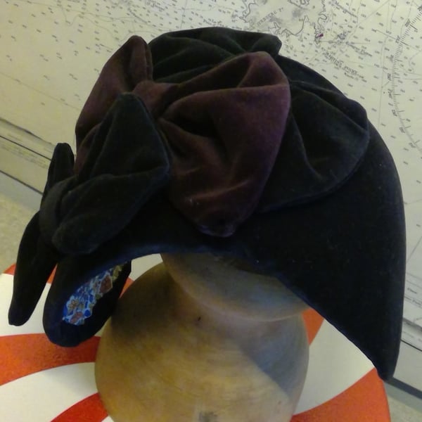 1950 style velvet headpiece with bows 