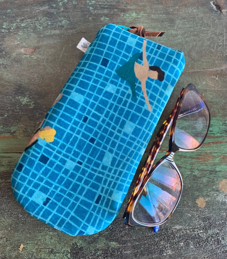 Swimming pool velvet glasses case zip pouch