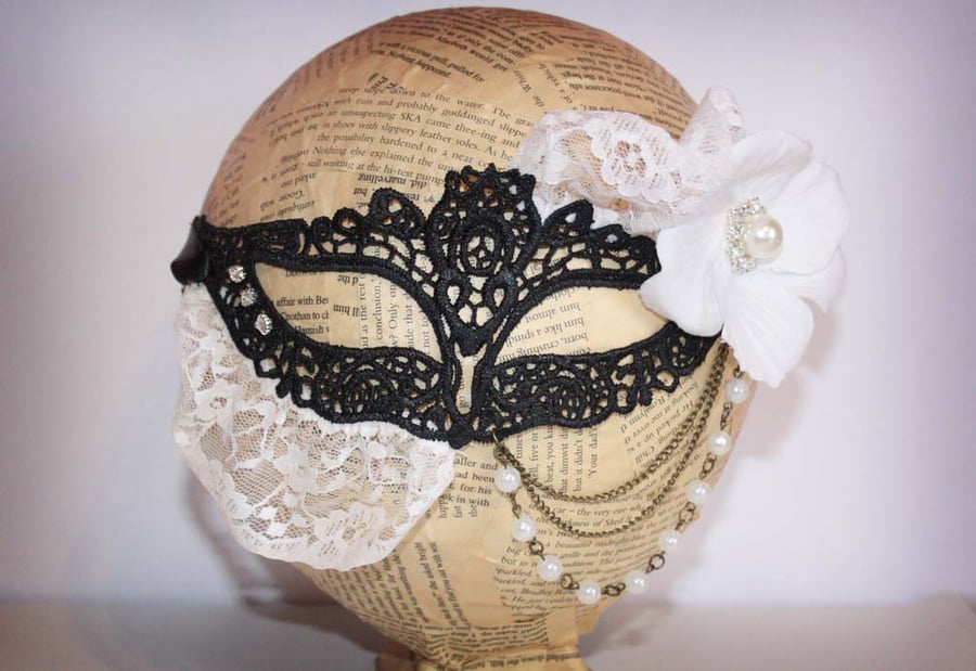 Black Lace White Lace Masquerade Mask Halloween Costume Fancy Dress
